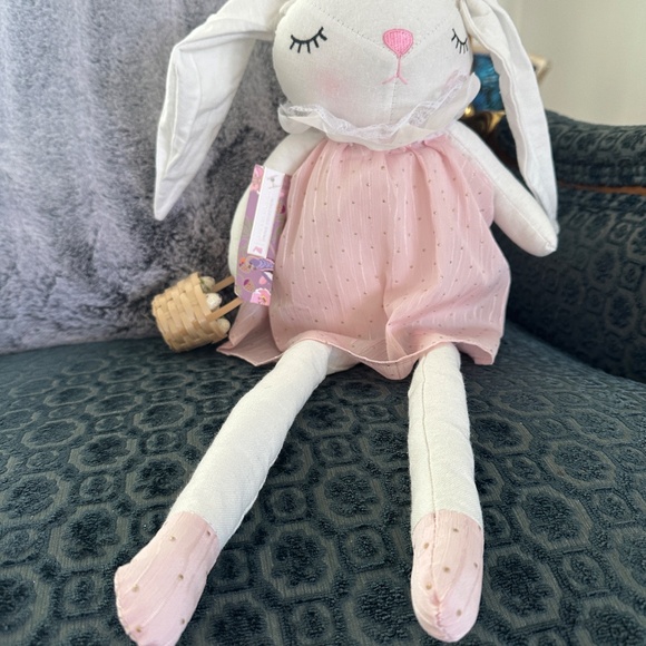 NWT JOLIE FLEUR  Bunny Shelf Sitter - Picture 5 of 7